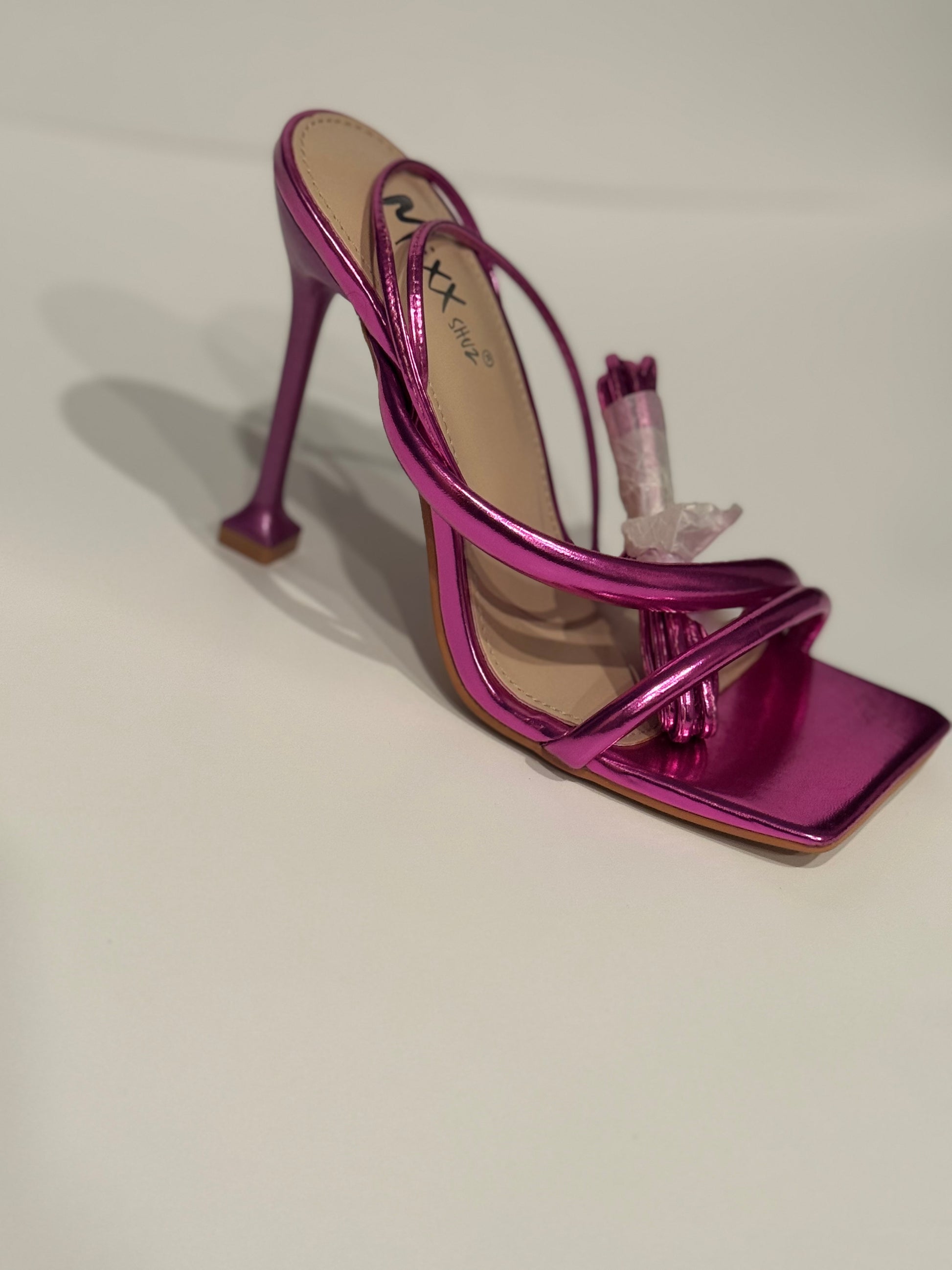 fuchsia pink heel