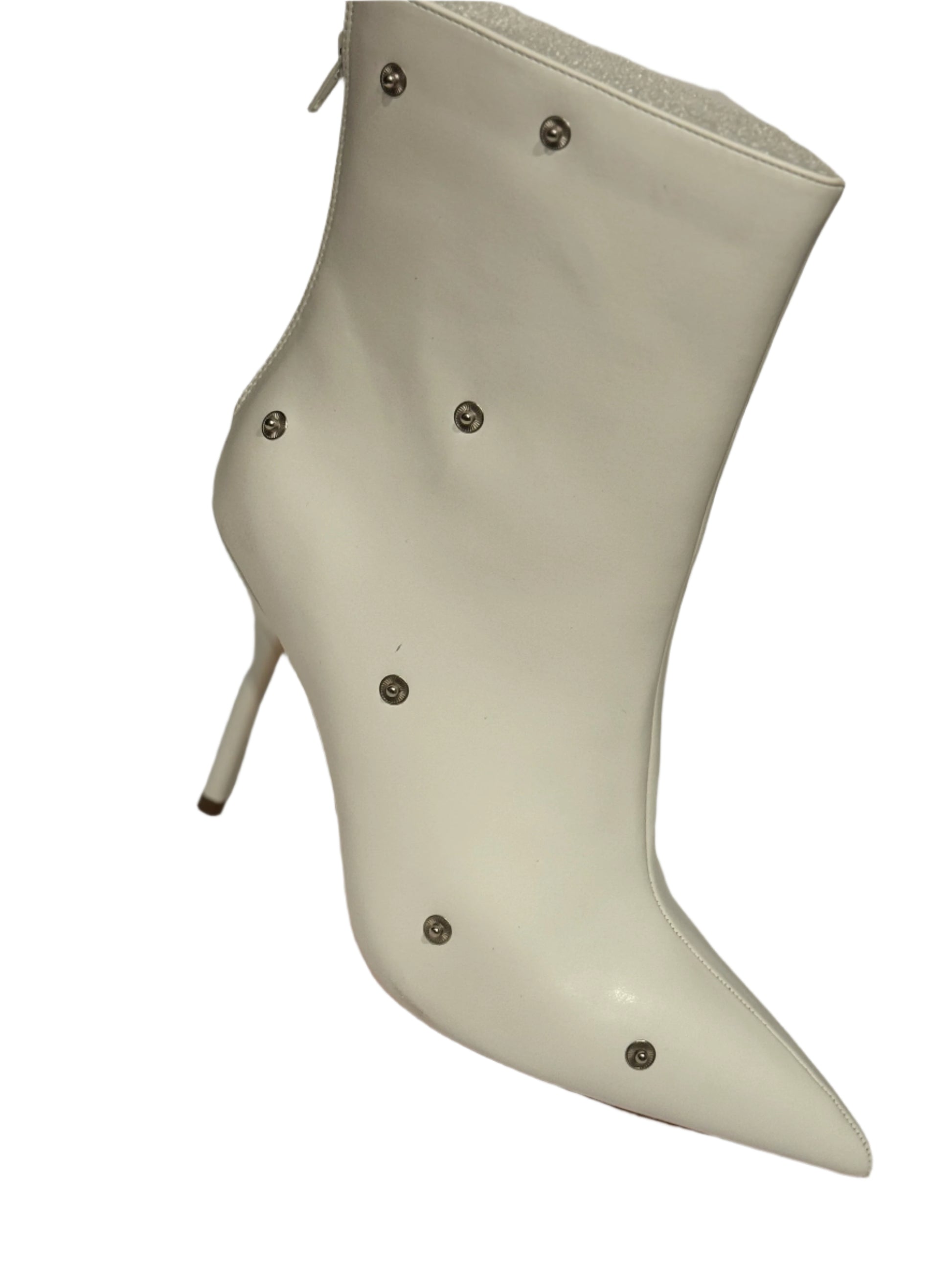 white short boot