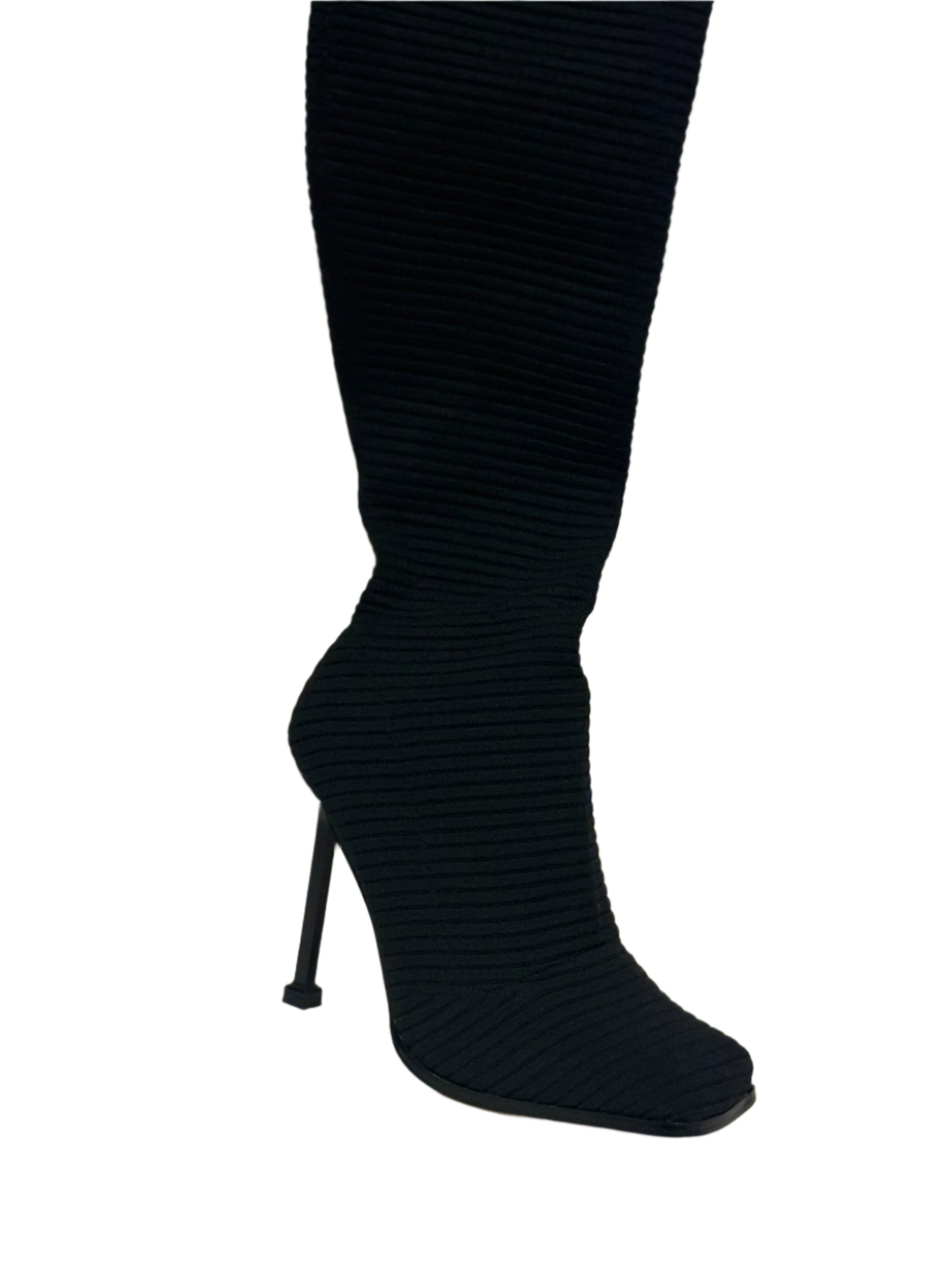 black thigh boot
