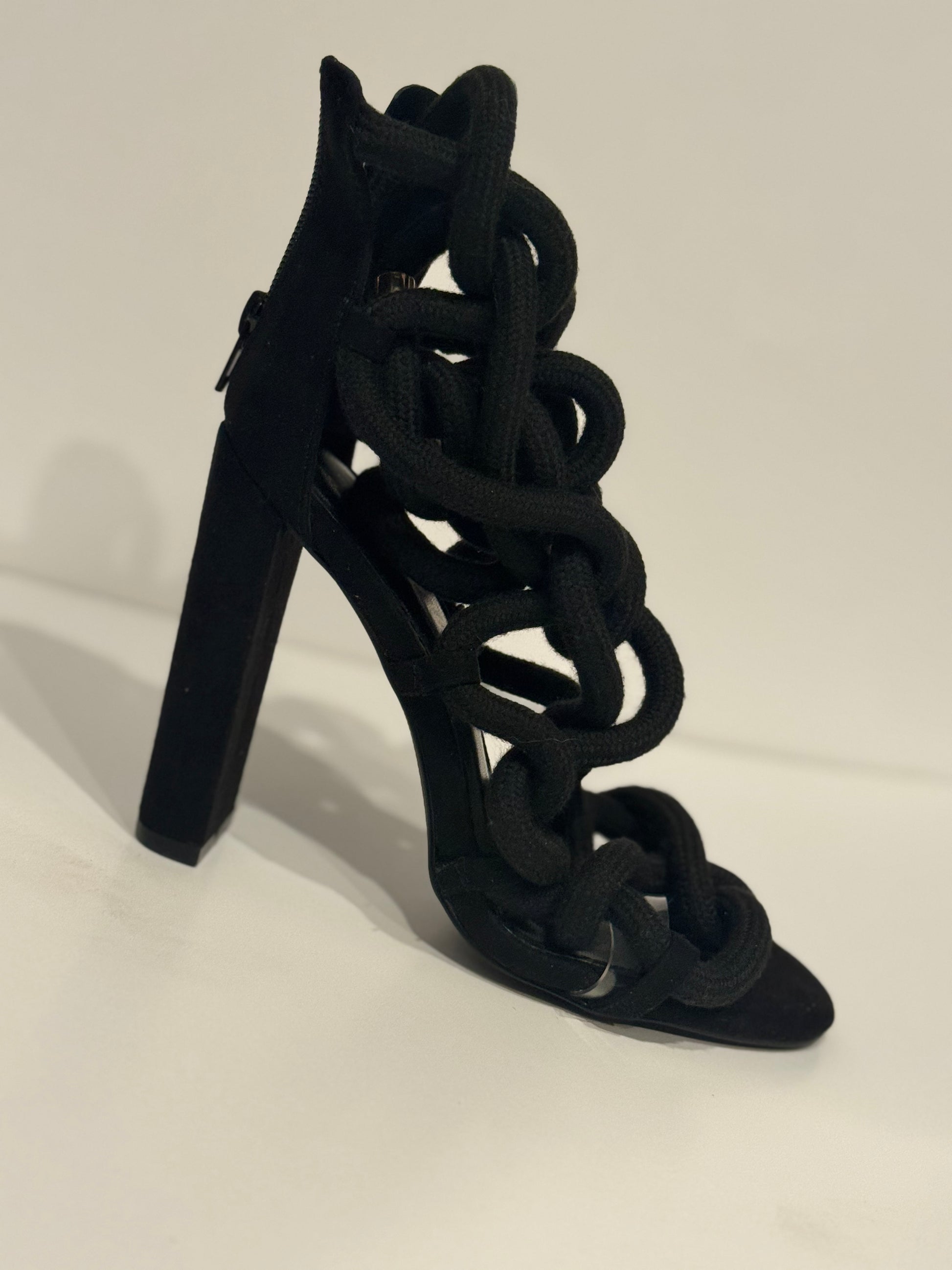 black rope heel