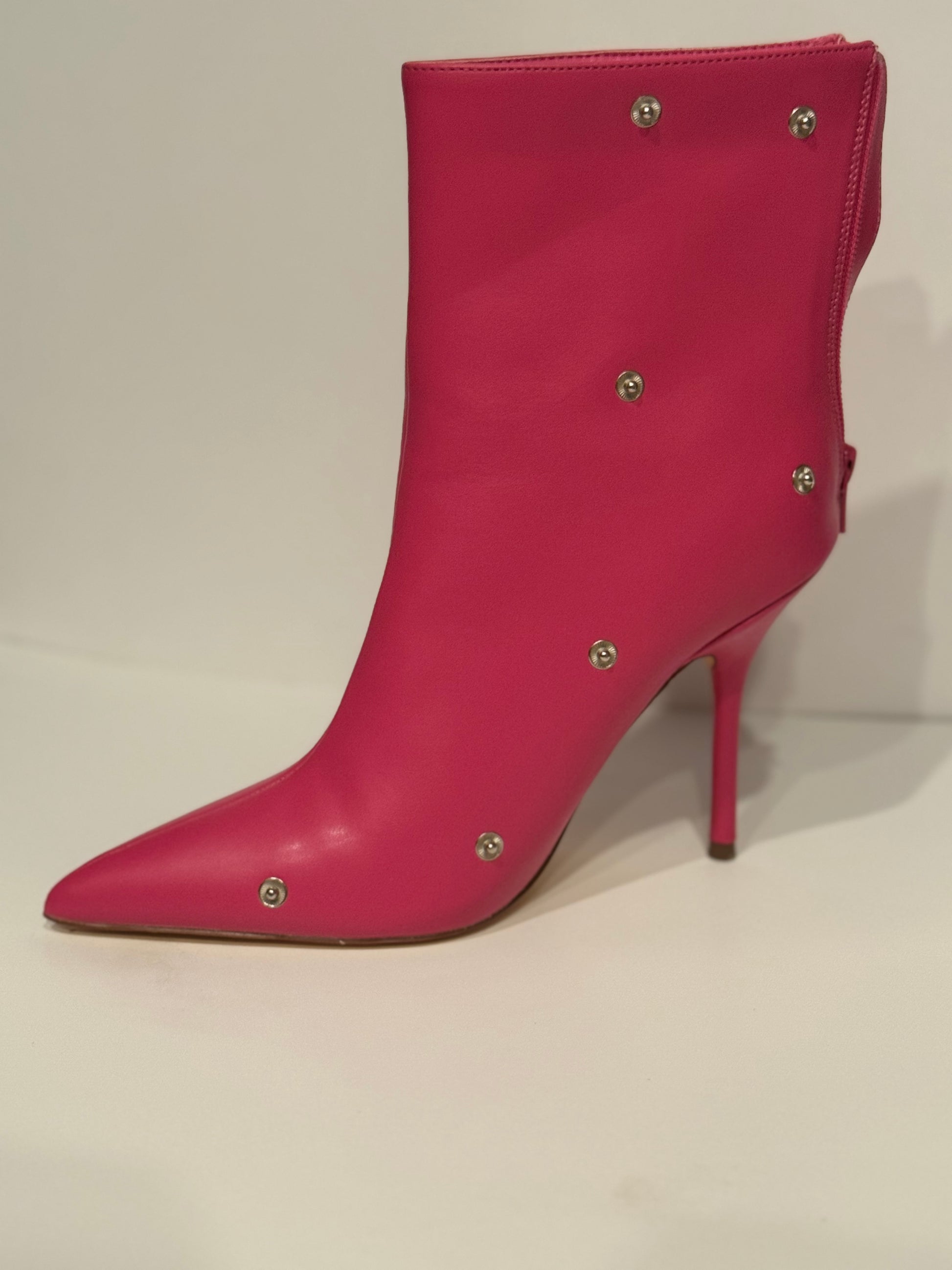 pink short boots